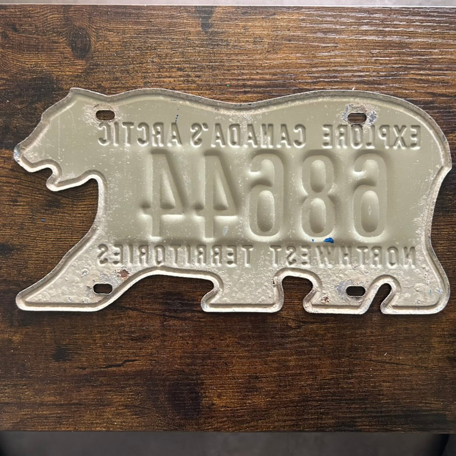 68644