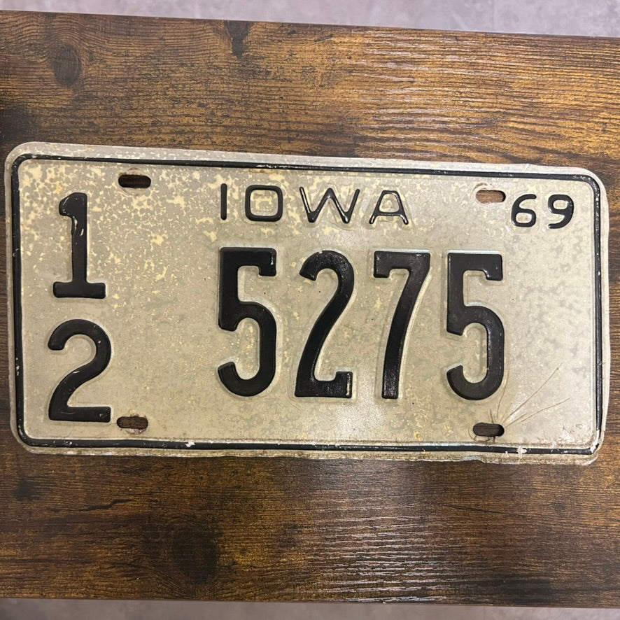 5275