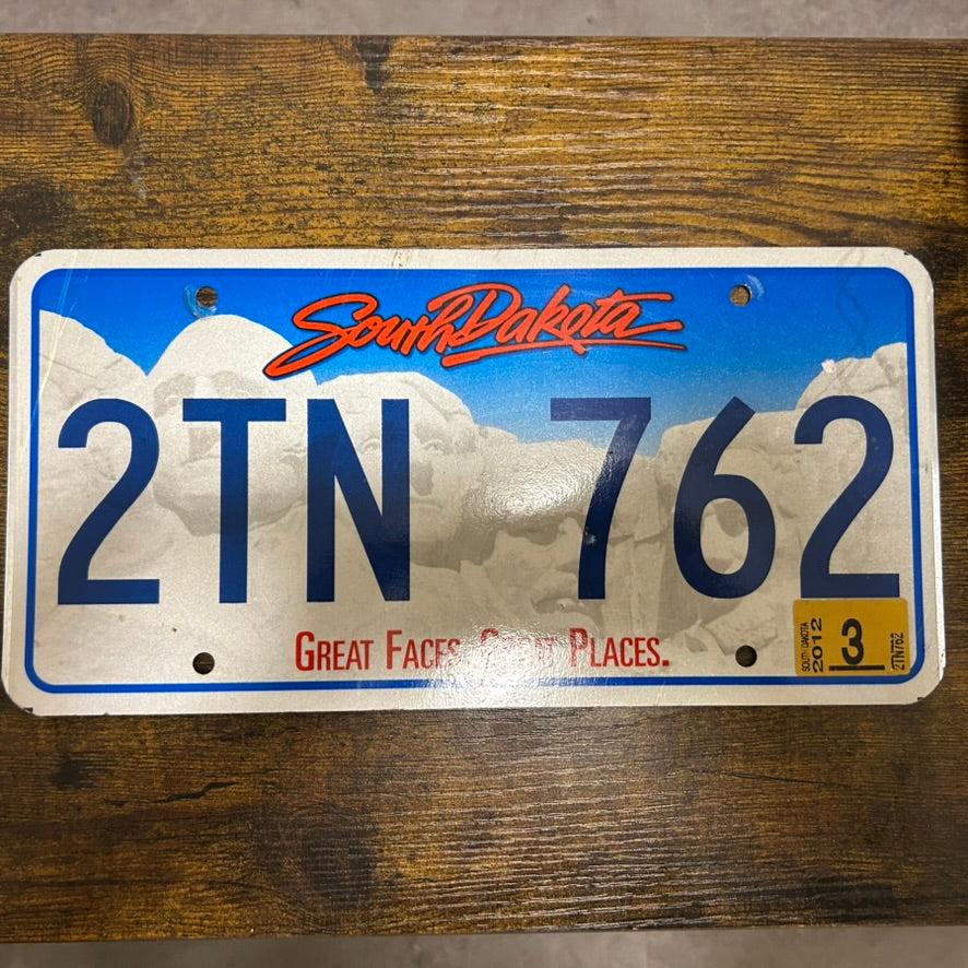 2TN 762
