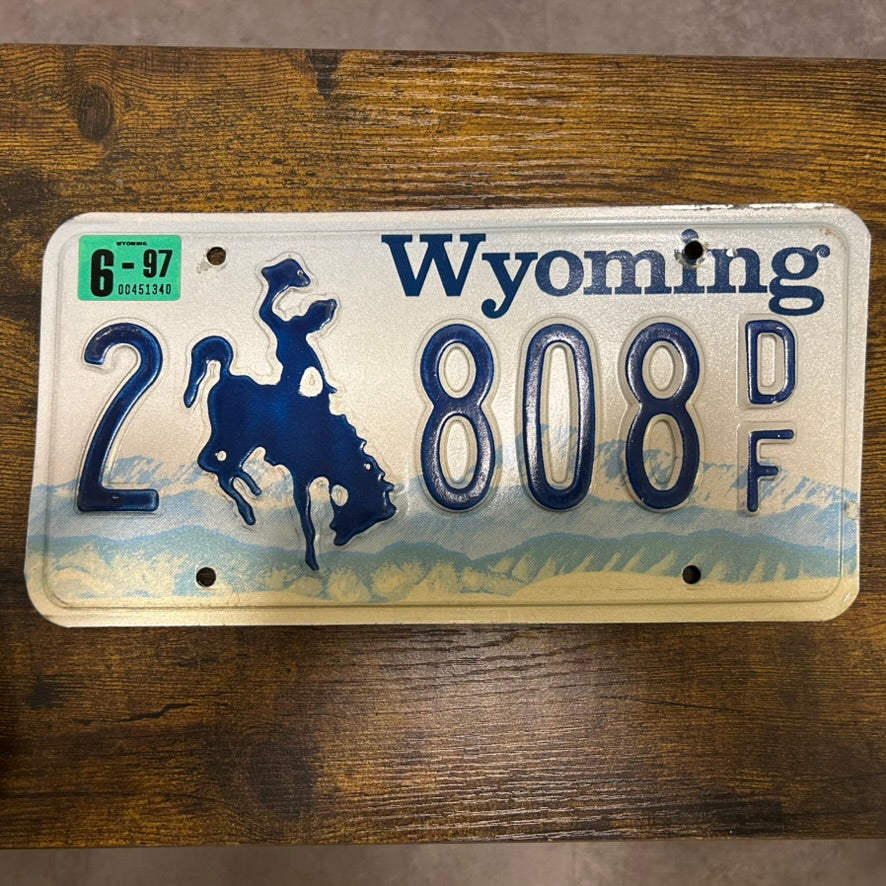 2 808F
