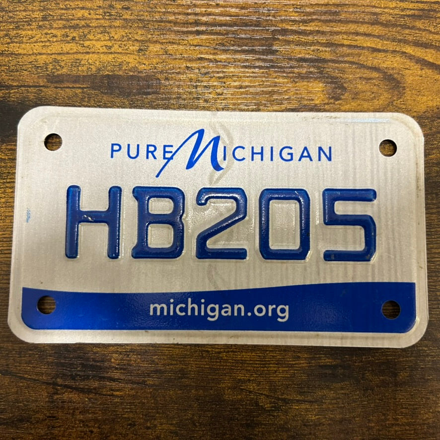 HB205