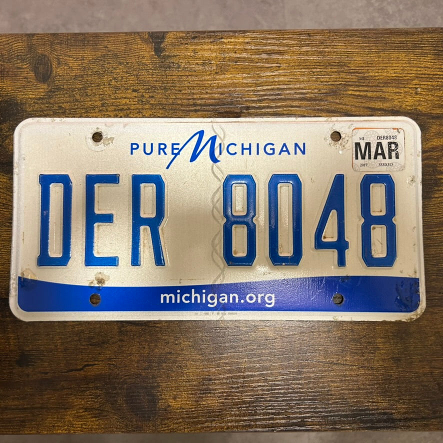 DER 8048