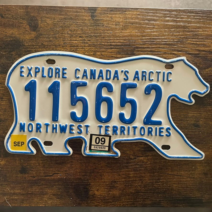 115652