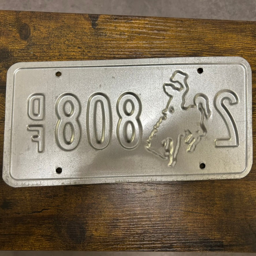 2 808F