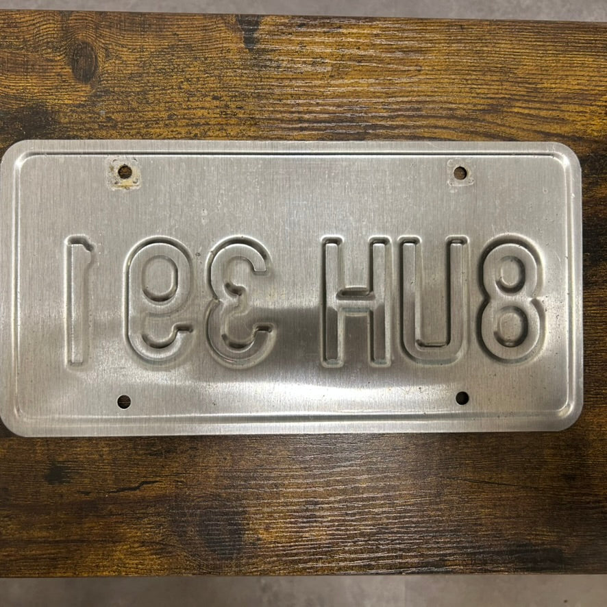 8UH 391