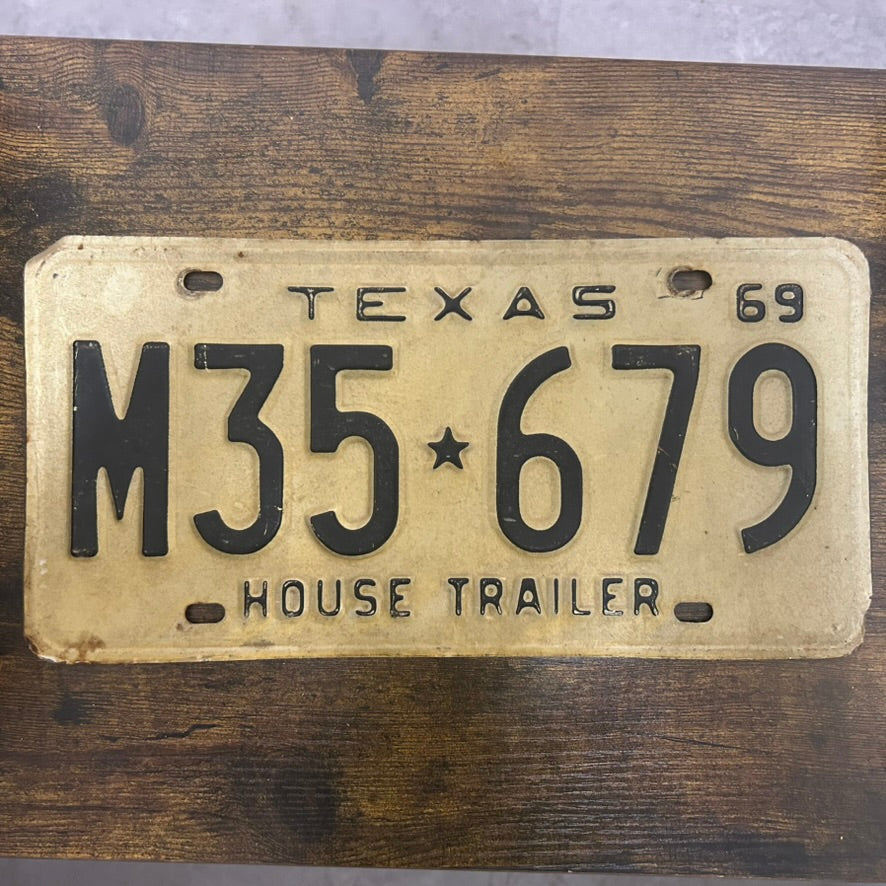 M35-679