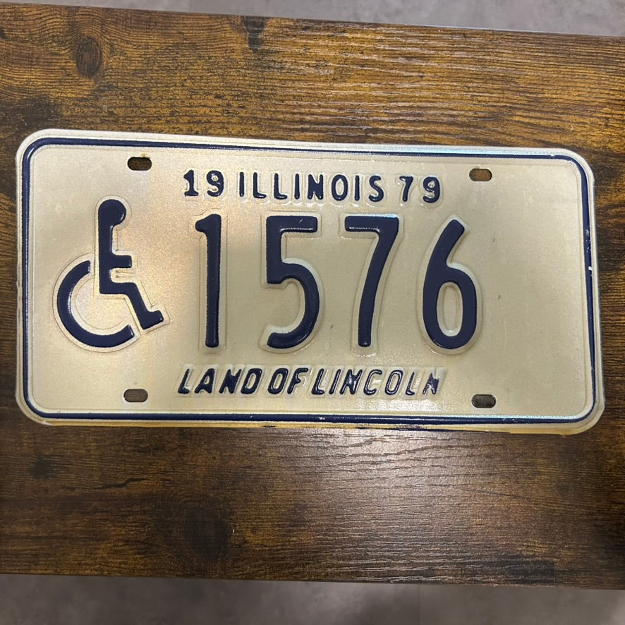 1576