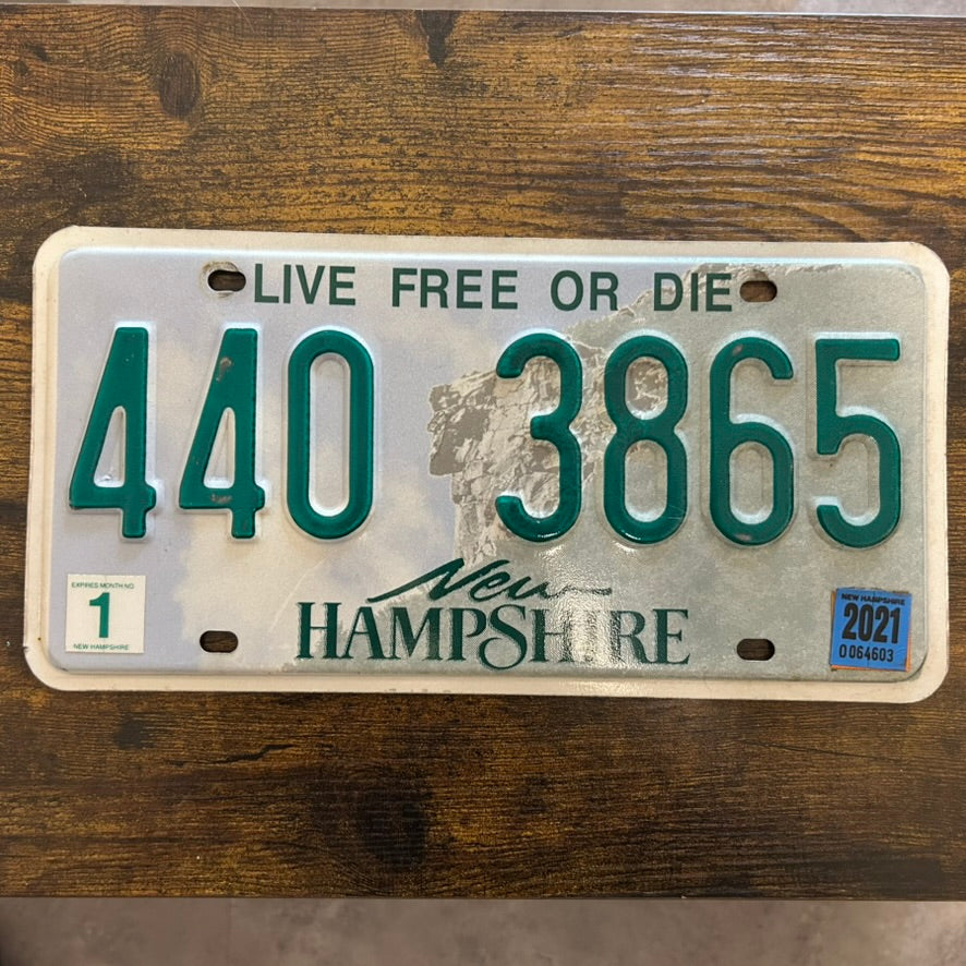 440 3865