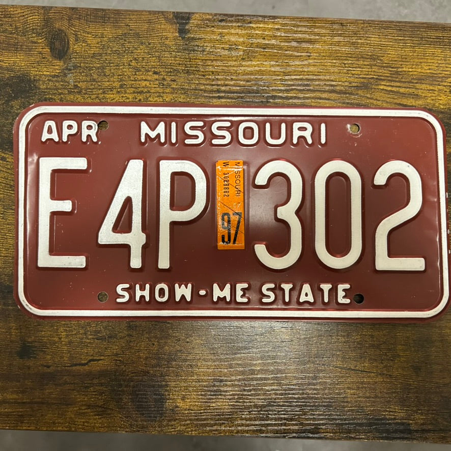 E4P 302
