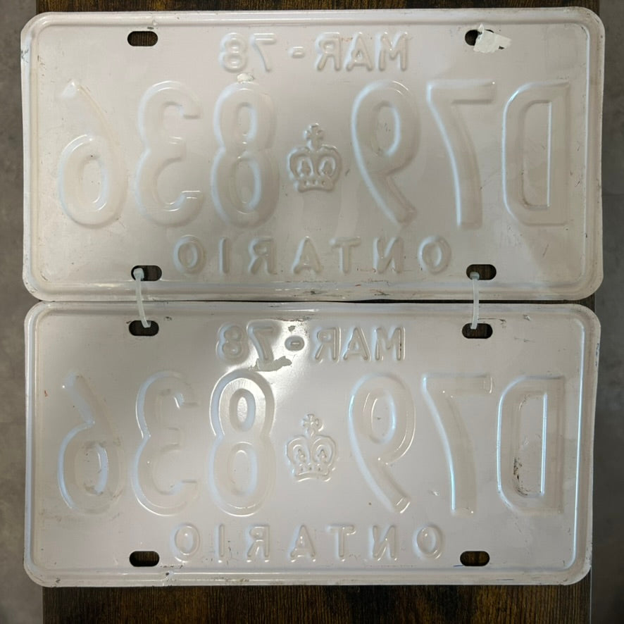 2x Paar D79 836