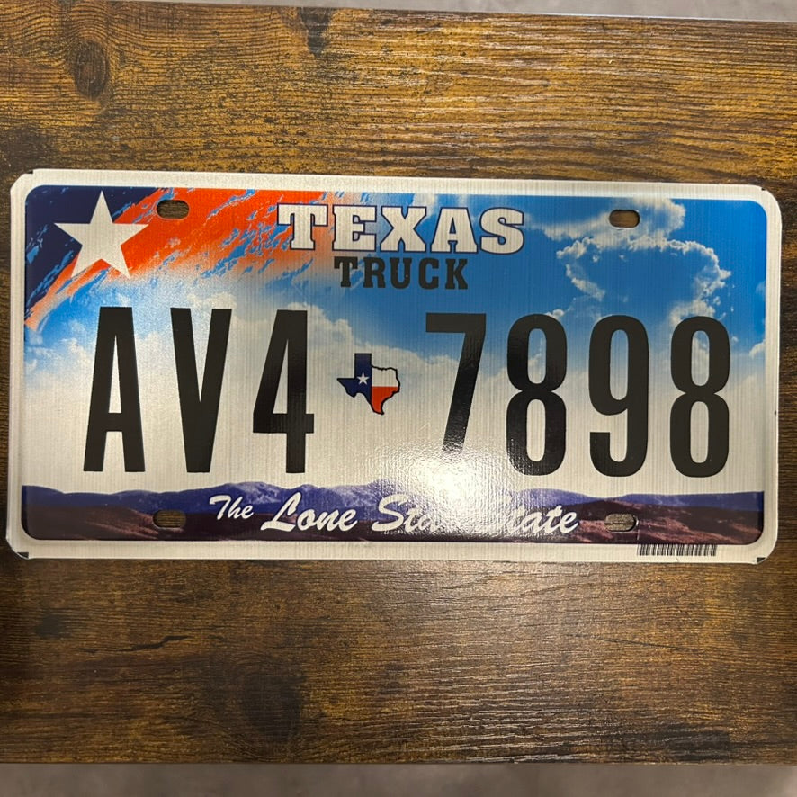 AV4-7898