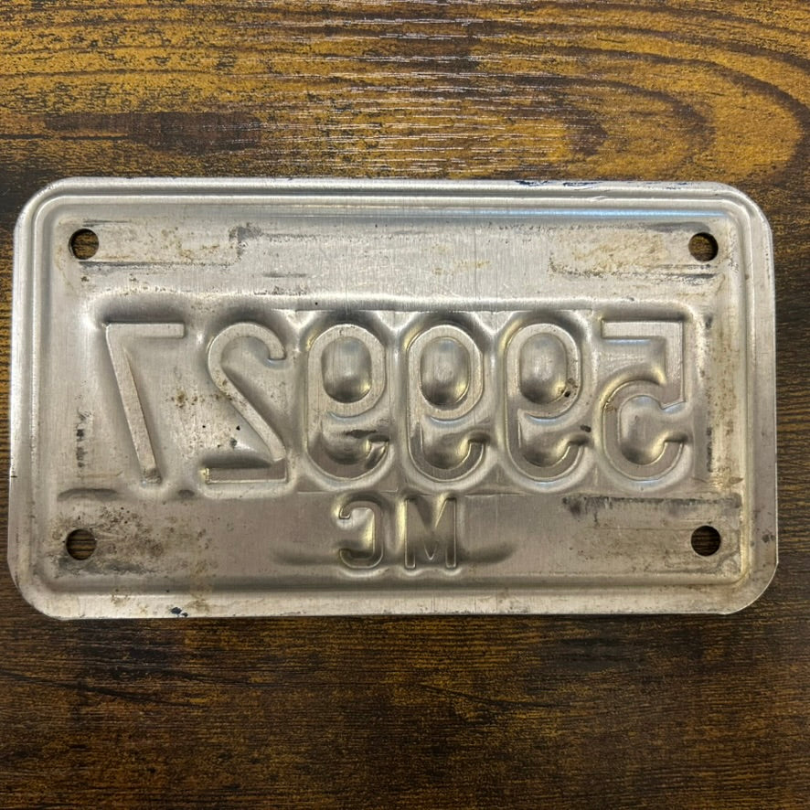 599927