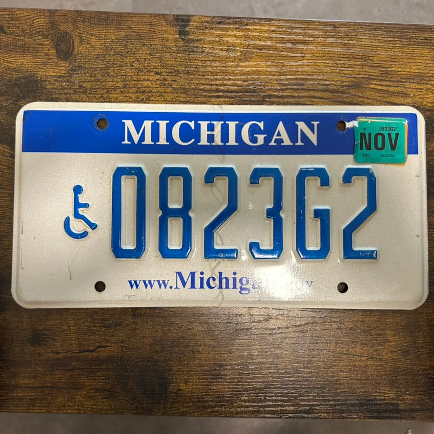 0823G2