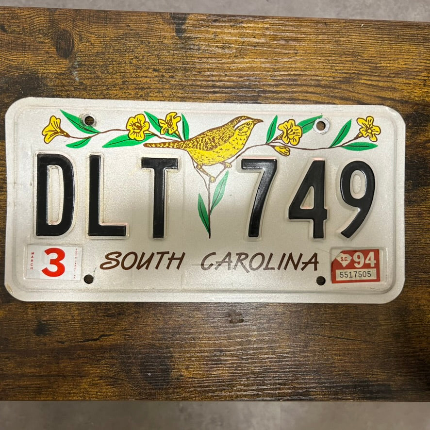 DLT 749