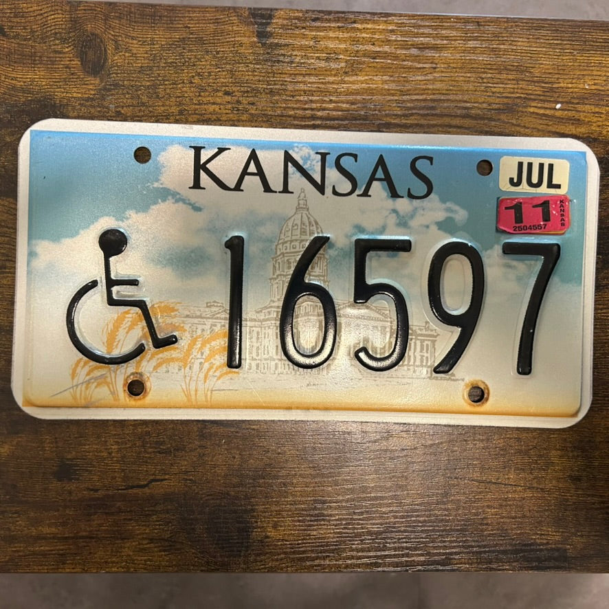 16597