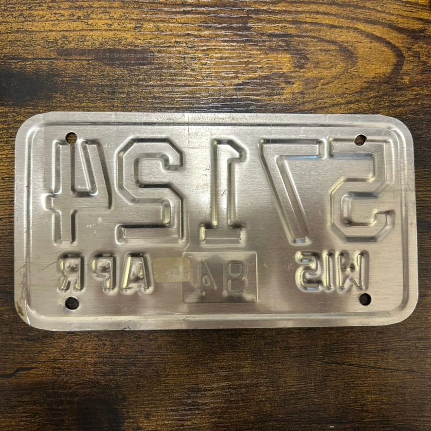 57124