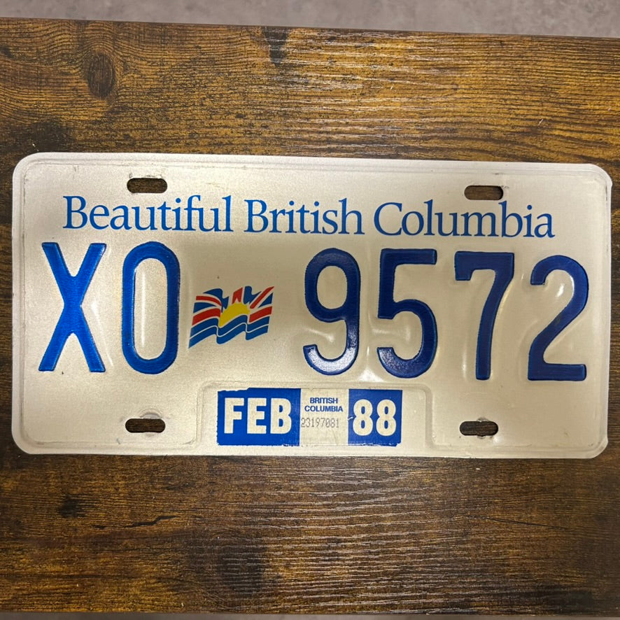 XO-9572