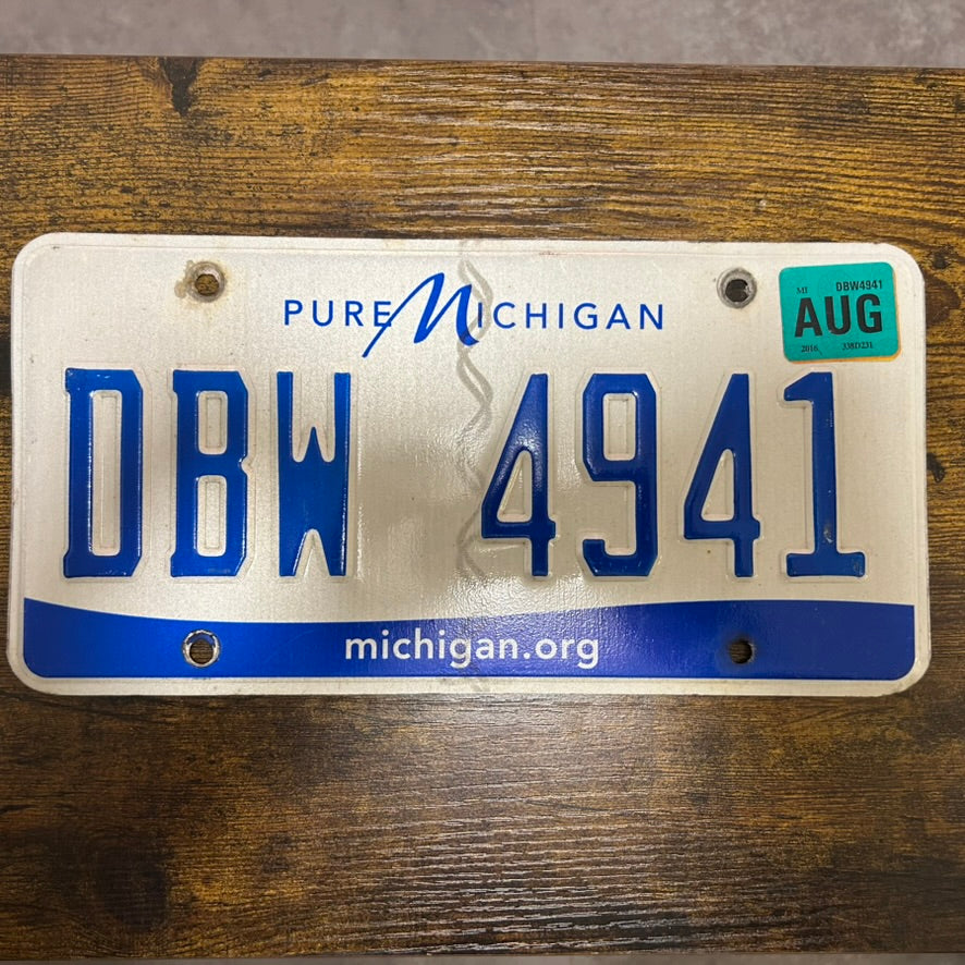 DBW 4941