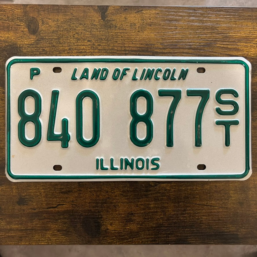 840 877