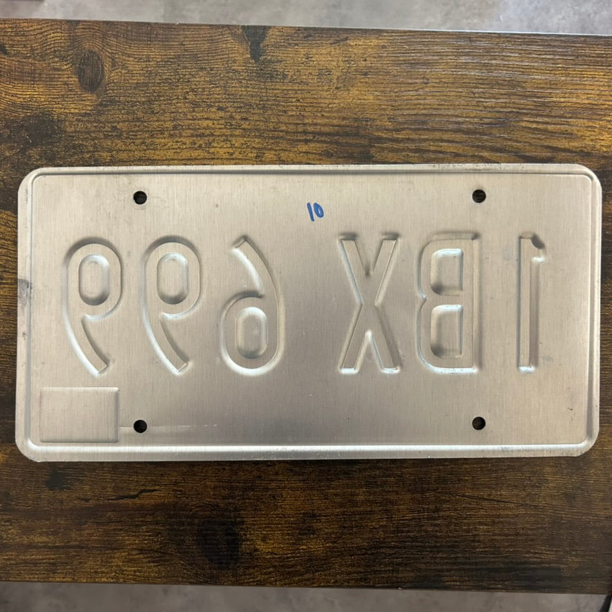 1BX 699