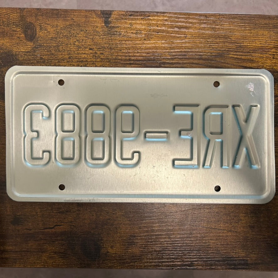 XRE-9883