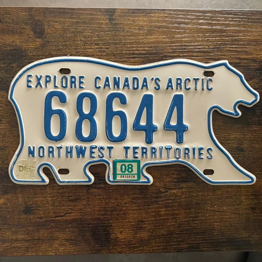 68644